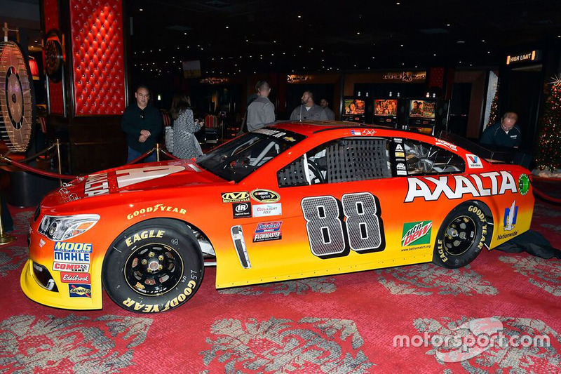 Das neue Farbdesign für Dale Earnhardt Jr., Hendrick Motorsports Chevrolet, mit Sponsor Axalta