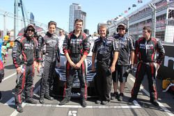 Rick Kelly, Nissan Motorsports with his team