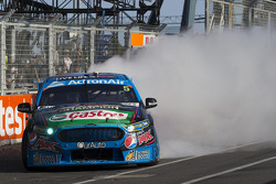 2015 V8 Supercars Champion Mark Winterbottom, Prodrive Racing Australia Ford celebrates with doughnut