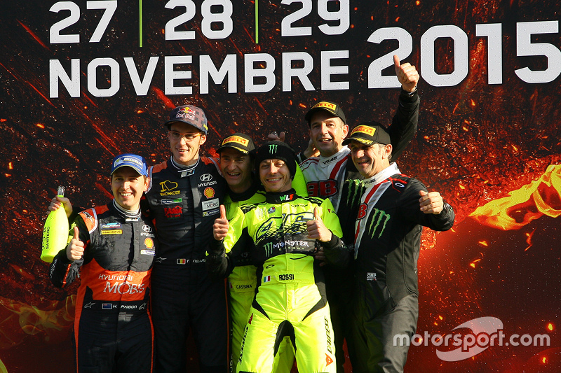 Podio: Ganador Valentino Rossi y Carlo Cassina, Ford Fiesta, segundo lugar Thierry Neuville y Julien Vial, Hyundai i20, tercer lugar Roberto Brivio y Davide Brivio, Ford Fiesta