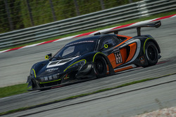 FFF车队55号迈凯伦650S GT3:阿尔瓦罗·帕伦特、安德烈·卡戴利、安德鲁·沃特森、滨口浩