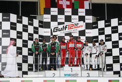 Подиум: победители, Ferrari 458 Italia команды Kessel Racing: Давиде Ригон, Андреа Пиччини, Михал Бр