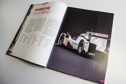 Libro Porsche Victory 2015 de René de Boer y Tim Upietz