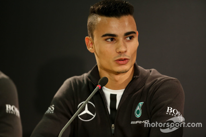 <b>Pascal Wehrlein</b> at Mercedes-Benz Stars & Cars - Fórmula 1 Fotos