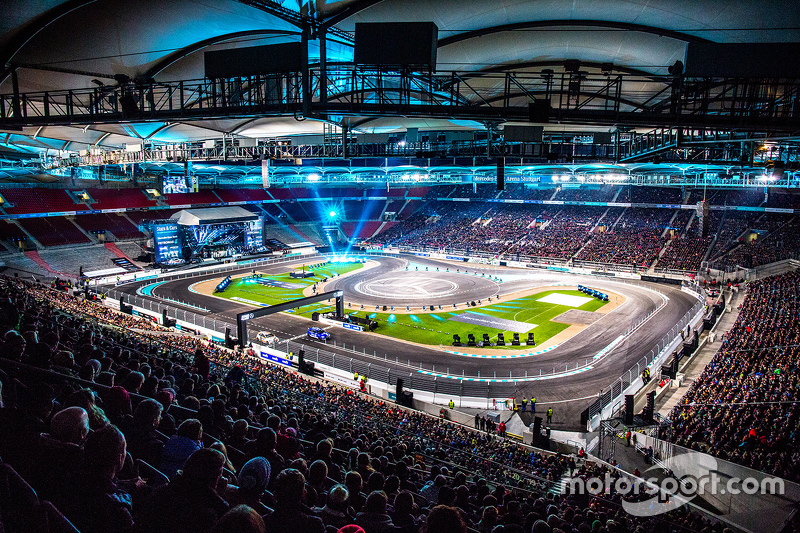 Mercedes Benz Arena