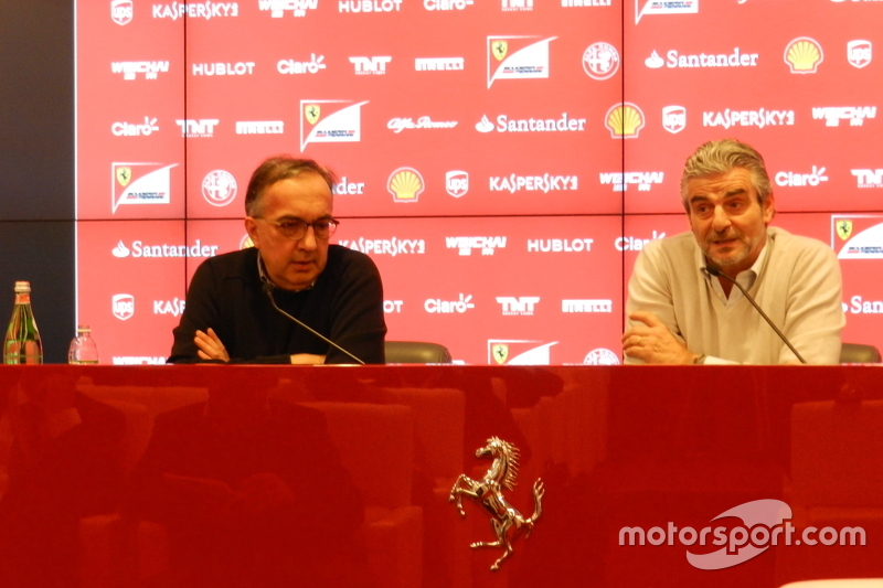 Sergio Marchionne, Ferrari Başkanı ve Fiat Chrysler Otomobilleri'nin CEO'su ile Maurizio Arrivabene, Scuderia Ferrari Takım Patronu