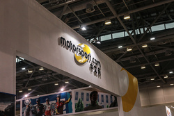 Motorsport.com中文网的展台logo