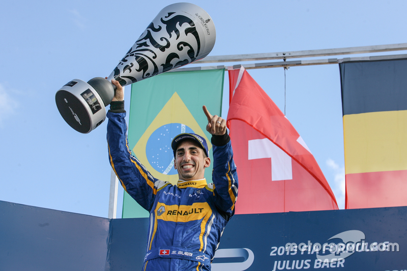 Podium: winner Sébastien Buemi, Renault e.Dams