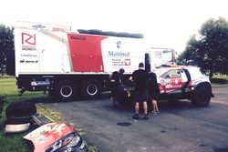 The RD Rallye Team prepares Romain Dumas and François Borsotto's Peugeot 2008 DKR15+