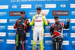 Podium: Hugo Valente, Chevrolet RML Cruze TC1, Campos Racing, Norbert Michelisz, Honda Civic WTCC, Z