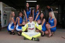 Юго Валент, Chevrolet RML Cruze TC1, Campos Racing и грид гёрл
