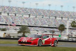 #63 Scuderia Corsa Ferrari 458 Italia: Christina Nielsen, Alessandro Balzan, Robert Renauer, Jeff Se