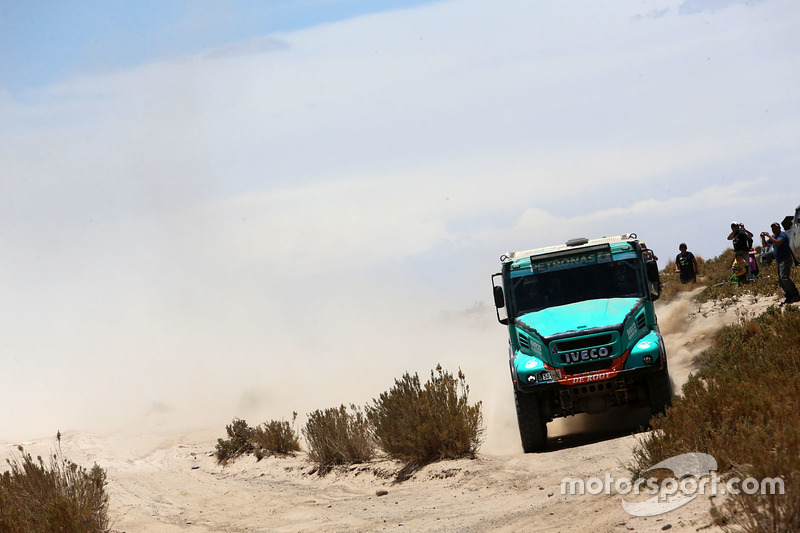 #501 Iveco: Gerard de Rooy, Moises Torrallardona, Darek Rodewald