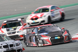 #19 Belgian Audi Club Team WRT Audi R8 LMS: Michael Meadows, Stuart Leonard, Laurens Vanthor