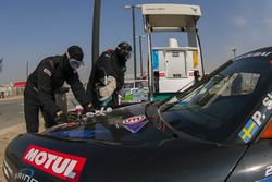 Refuel station