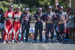 Podium autos: ganadores, Stéphane Peterhansel, Jean-Paul Cottret, segundos, Nasser Al-Attiyah and Matthieu Baumel, terceros, Giniel de Villiers, Dirk Von Zitzewitz