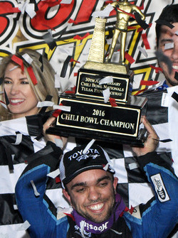 Rico Abreu celebrates his second consecutive Golden Driller