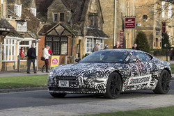 Aston Martin DB11 spyfoto