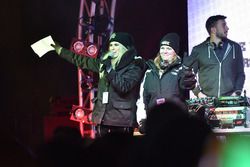 Sarah Fisher sul palco all'evento Indianapolis New Year's Eve