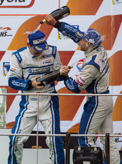 Gtam podium celebration