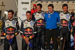 Podium : les vainqueurs Sébastien Ogier, Julien Ingrassia, Volkswagen Motorsport, les deuxièmes, Andreas Mikkelsen, Anders Jäger, Volkswagen Motorsport et Francois-Xavier Demaison