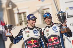 Podium : les deuxièmes, Andreas Mikkelsen, Anders Jäger, Volkswagen Motorsport