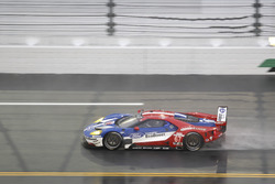 #67 Ford Performance Chip Ganassi Racing Ford GT : Ryan Briscoe, Richard Westbrook, Stefan Mücke
