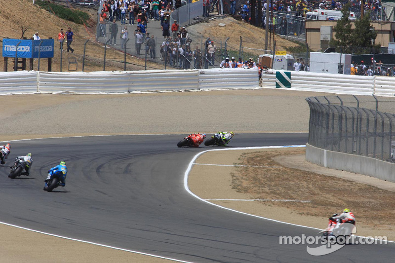 Valentino Rossi voor Casey Stoner