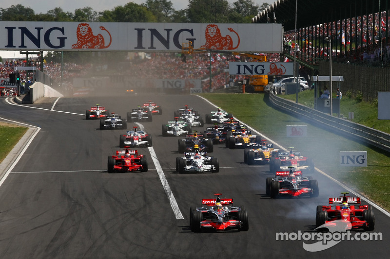 Start, Lewis Hamilton, McLaren Mercedes, MP4-23 ve Felipe Massa, Scuderia Ferrari, F2008