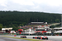 Kimi Raikkonen, Scuderia Ferrari, Lewis Hamilton, McLaren Mercedes