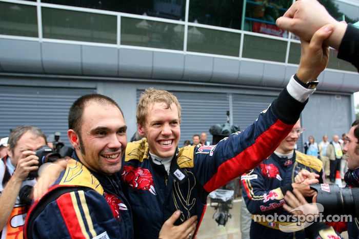 2- Sebastian Vettel, 	21 años, 2 meses y 11 días en el GP de Italia 2008