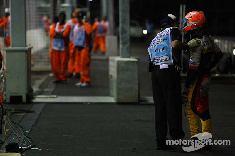 Choque de Nelson A. Piquet, Renault F1 Team