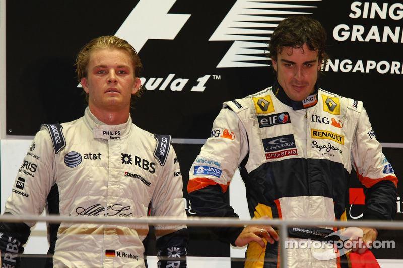 Podium: race winner Fernando Alonso, second place Nico Rosberg