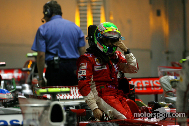 Felipe Massa finishes 13th