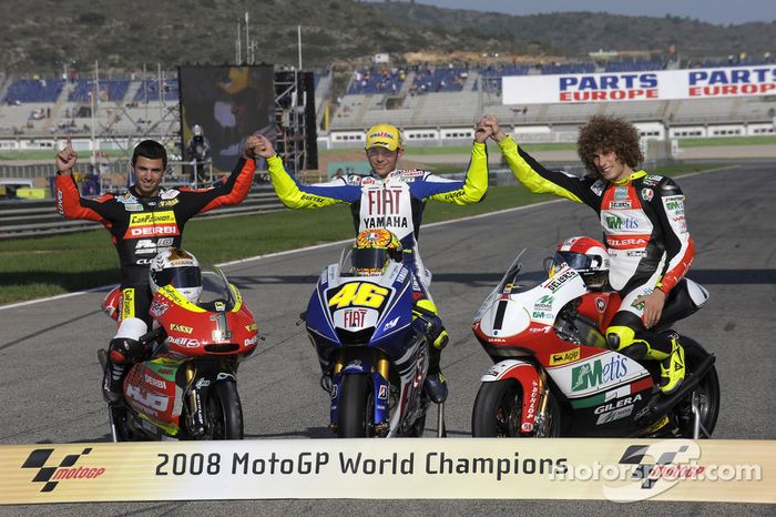 Campioni del mondo MotoGP 2008: 125cc Mike Di Meglio, MotoGP Valentino Rossi, 250cc Marco Simoncelli