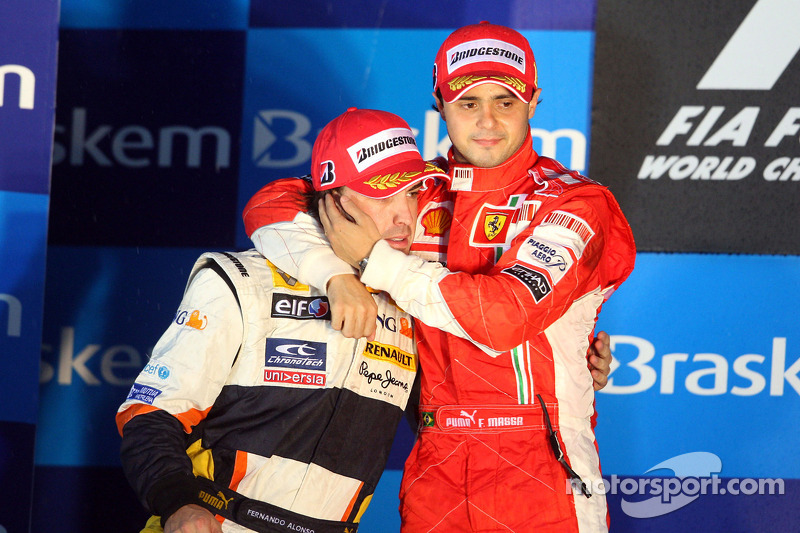 54- Fernando Alonso, 2º en el GP de Brasil 2008 con Renault