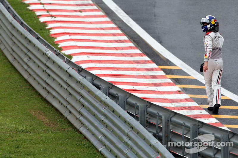 David Coulthard, Red Bull Racing crashed out at his final GP