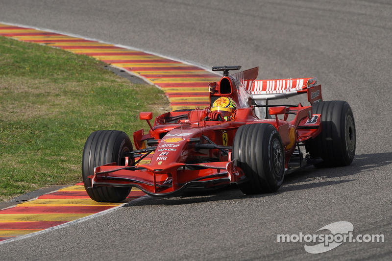 Valentino Rossi tes Ferrari F2008