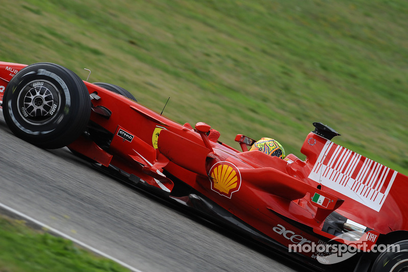 Valentino Rossi tes Ferrari F2008