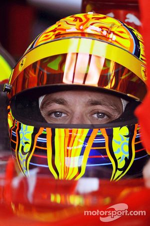 Valentino Rossi di balik kemudi Ferrari F2008