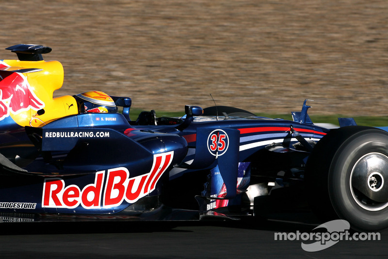 Vettel virou titular da Toro Rosso
