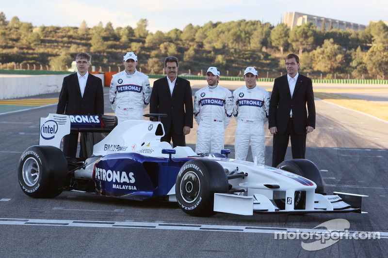 Walter Riedl, Robert Kubica, Dr. Mario Theissen, Nick Heidfeld, Christian Klien and Markus Duismann 