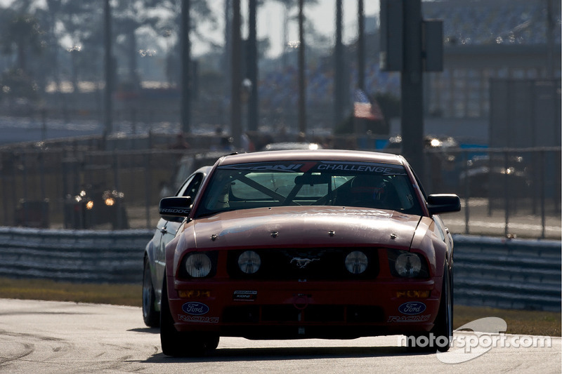 #54 Hyper Sport/Jim Click Racing Ford Mustang GT: Andrew Caddell, Jim Click