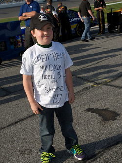 A message on the t-shirt of Joe Nemechek's son