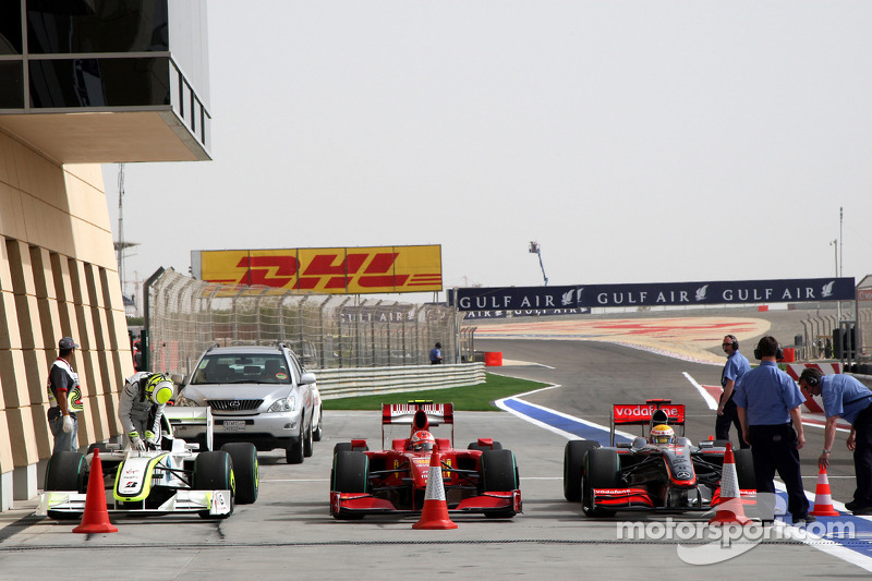 Brawn, Ferrari и McLaren на этот раз не попали в тройку лидеров – Баттону досталось место во втором ряду, Льюису Хэмилтону – в третьем, а Массе – в четвертом