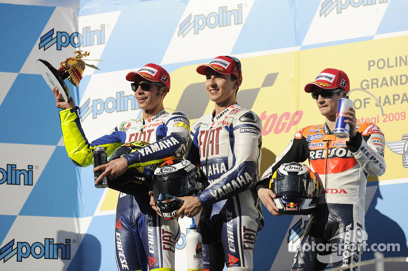 Podium 2009: Pemenang balapan, Jorge Lorenzo, Fiat Yamaha Team, peringkat kedua, Valentino Rossi, Fiat Yamaha Team, peringkat ketiga, Dani Pedrosa, Repsol Honda Team