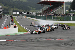 Départ : N°11 International Draco Racing: Bertrand Baguette, N°4 Ultimate Motorsport: Miguel Molina, N°5 P1 Motorsport: James Walker