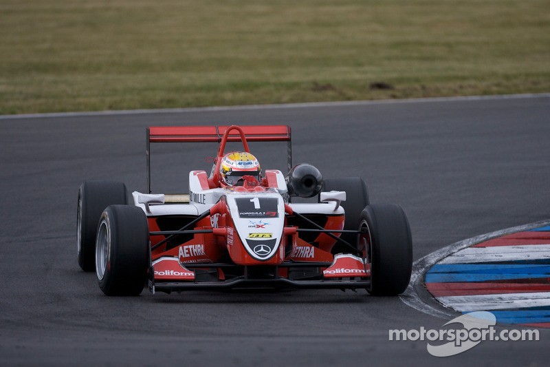 A carreira de Bianchi começou em 2007, na Fórmula Renault 2.0, quando ganhou o campeonato com 5 vitórias e 11 pódios. Em 2008, ele competiu na F3 Europeia, em que terminou em 3º no campeonato, que foi vencido por Nico Hulkenberg. Durante a temporada, ele conquistou 2 vitórias e 7 pódios para a ART Grand Prix.