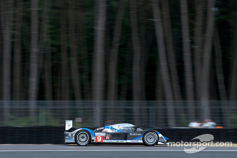 #9 Team Peugeot Total Peugeot 908: Alexander Wurz, David Brabham, Marc Gene