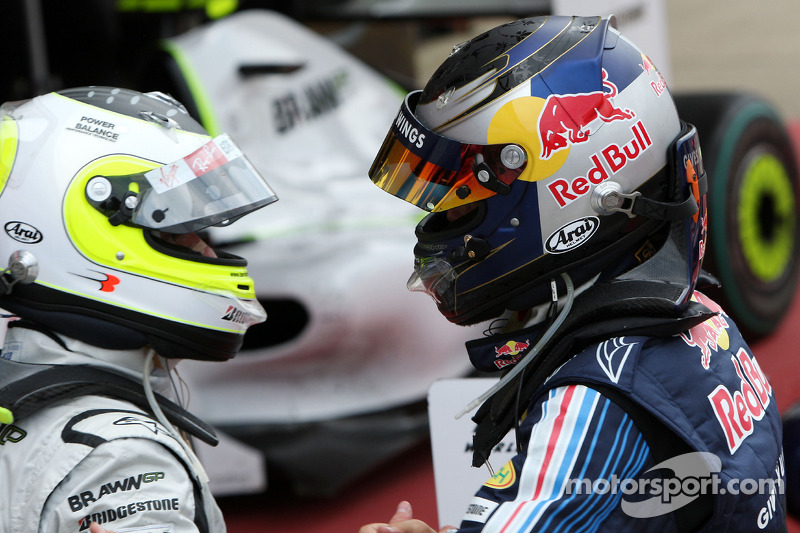 Yarış galibi Sebastian Vettel, Red Bull Racing, 3. Rubens Barrichello, Brawn GP